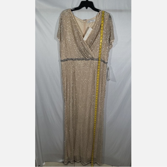 NWT $698 Mac Duggal [ 16 ] Beaded Butterfly‎ Sleeve Column Gown Nude/Silver - Picture 8 of 16